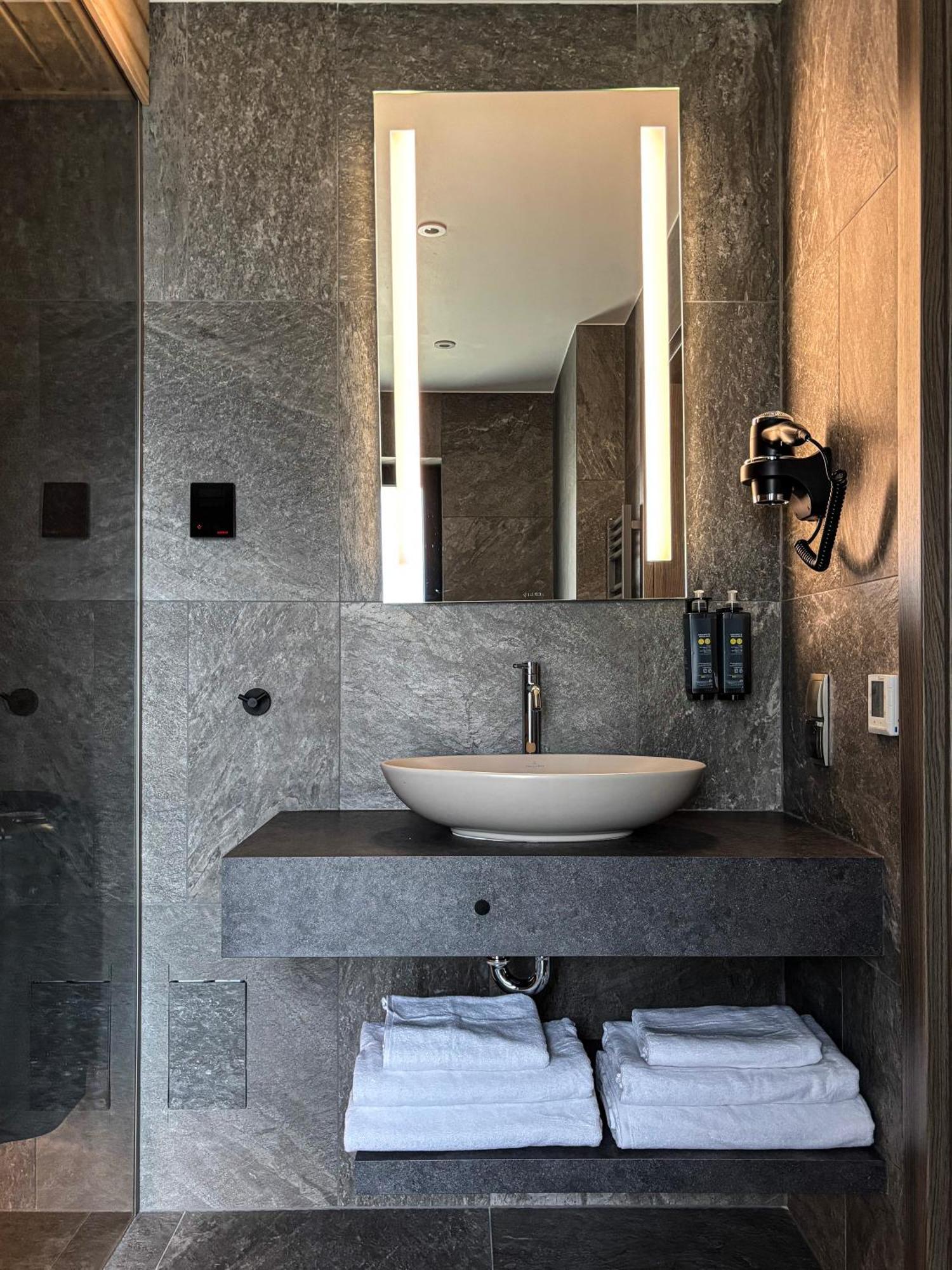 Wille W Lake Hill Karkonosze Resort & Spa Sosnówka المظهر الخارجي الصورة